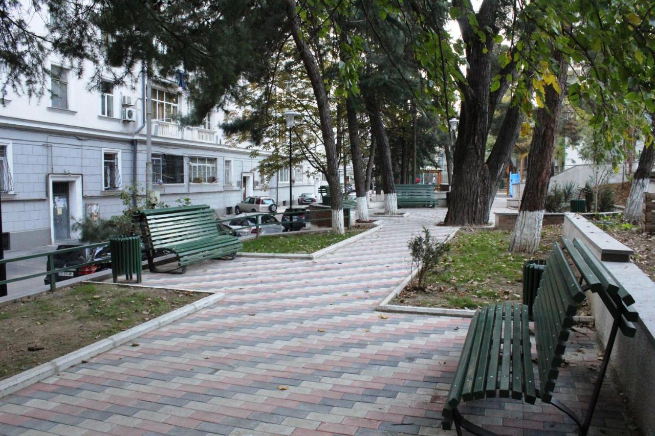 טביליסי Apartment At Stalin House מראה חיצוני תמונה